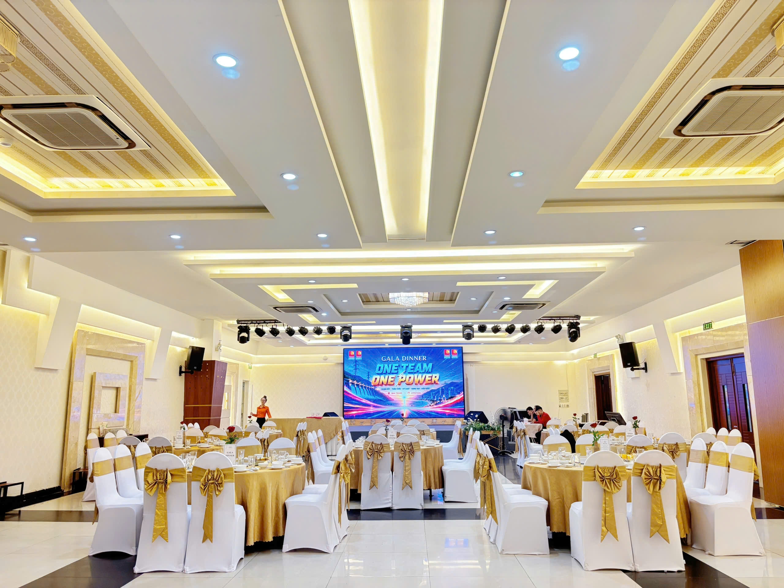 SẢNH HỒNG BÀNG